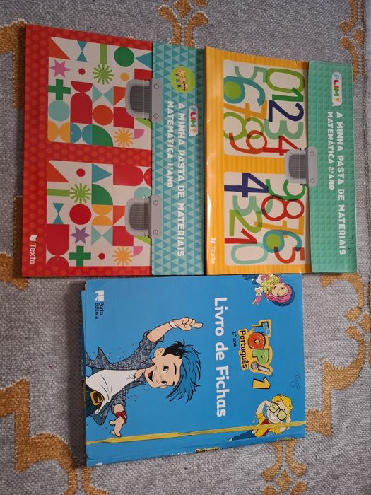Livros escolares