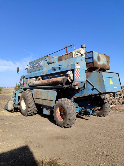 Комбайн Славутич