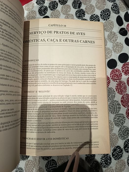 Serviço de Restaurante Manual Prático e profissional