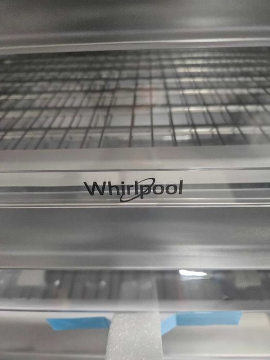 Arca Congeladora Vertical de Encastre Nova