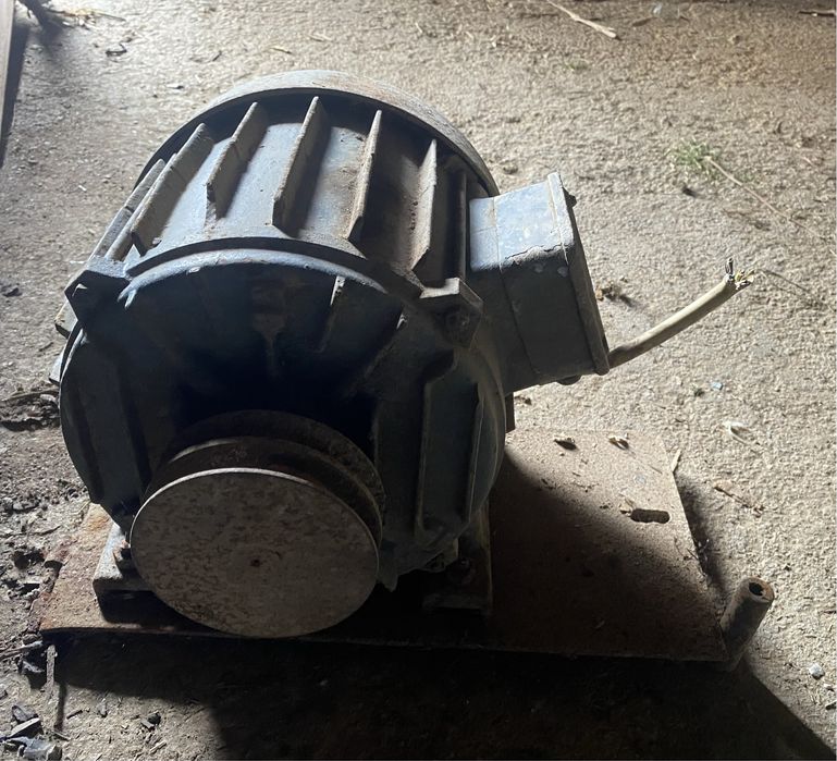 Motor trifasico 2/3 cv