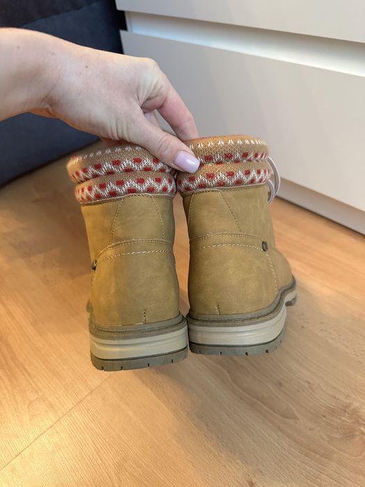 Черевики, ботинки