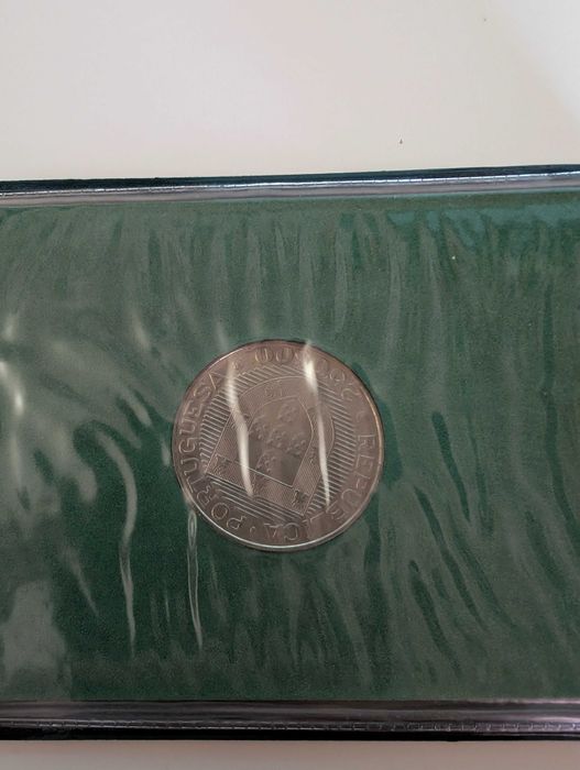 Moeda 250 escudos - 1984 - Conferência Mundial de Pesca FAO