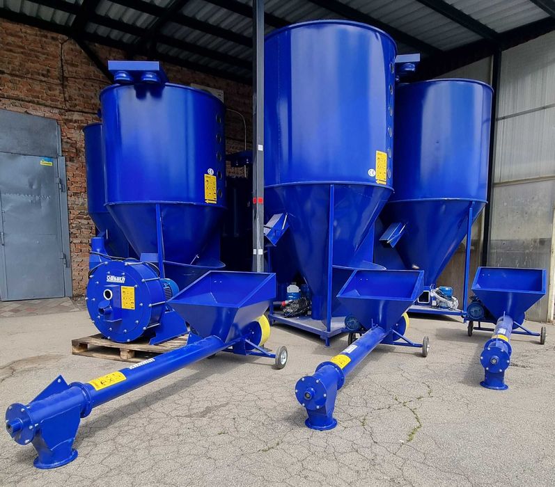 Змішувач Кормозмішувач Комбікорм