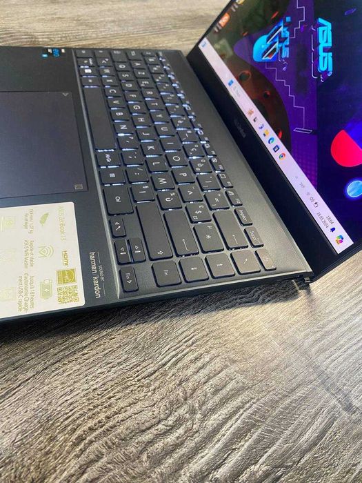 Asus Zenbook 13 OLED