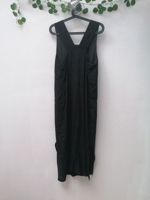 Vestido Preto de Alças Grossas