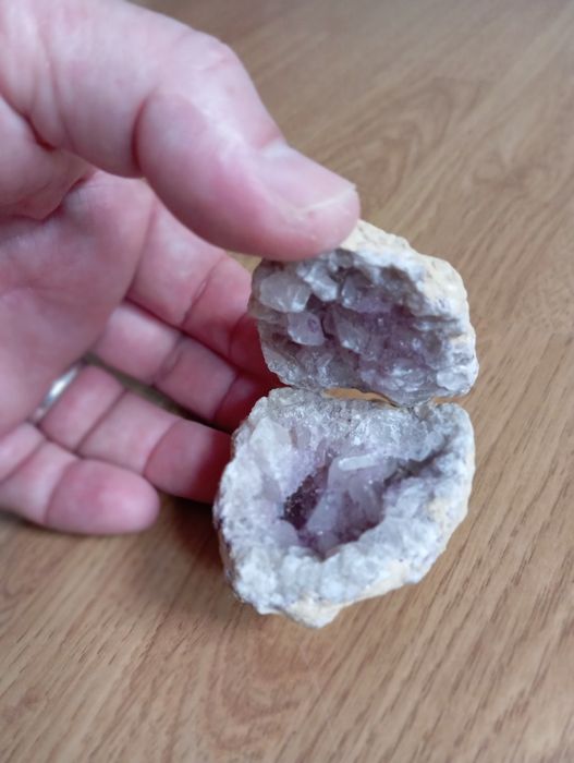 Pedra  Geodo de Ametista Rosa 190gr