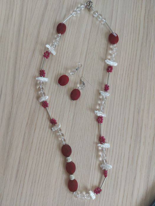 Conjunto de colar e brincos