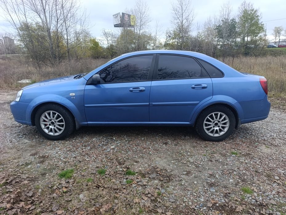 Продам  Chevrolet Lacetti SE