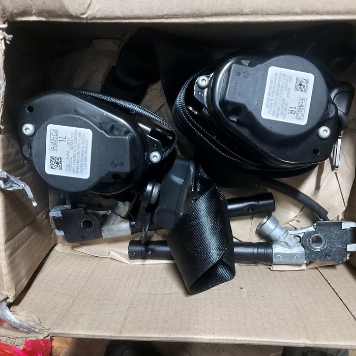 Направляюча бампера Форд ремні безпекиМустанг мач-є