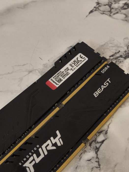 Оперативная память kingston fury, ssd диски 1TB, hdd диски 2TB