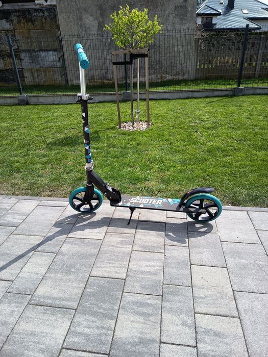 Hulajnoga w dobrym stanie