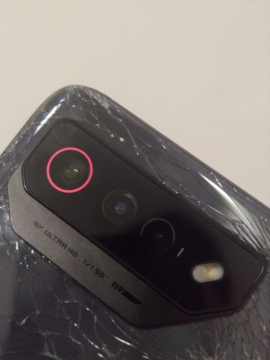Потужний Asus ROG Phone 7 16/512 камери цілі
