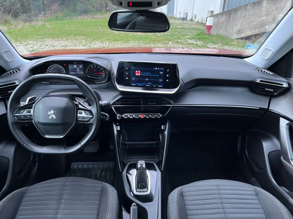 Peugeot 2008 1.5 130 cv cx.auto de 2021!!