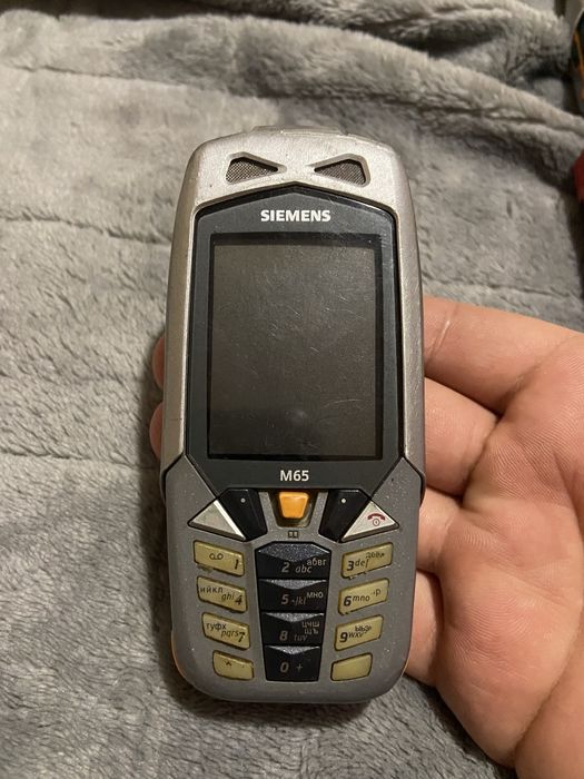 Мобильный телефон Simens M65
