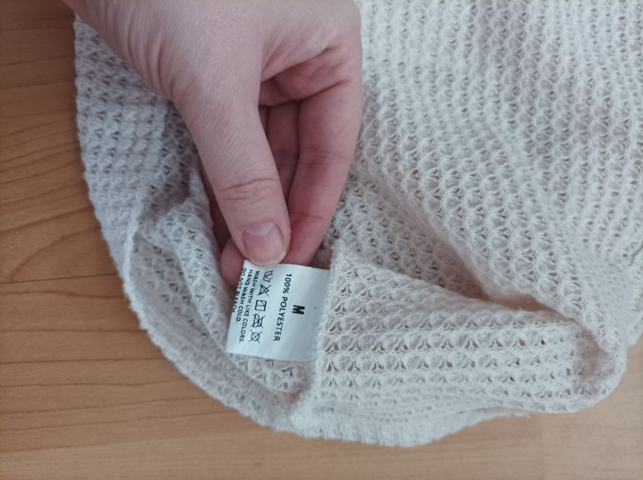 Bezrękawnik, bluzka , sweter z koronką