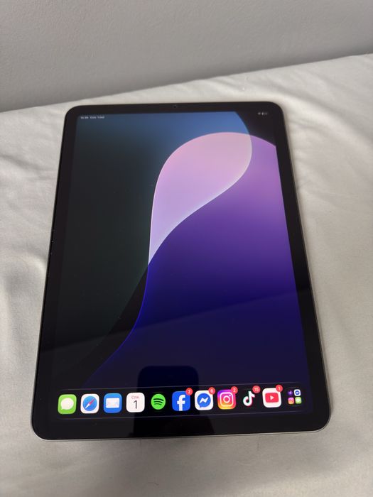 iPad Air 5 10.9” (2022) | Wi-Fi | 64 GB | Gwiezdna szarość (Space Gray)