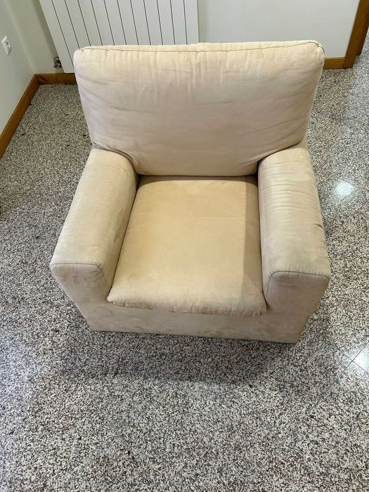 Sofá e Poltrona Bege em Veludo - Usado