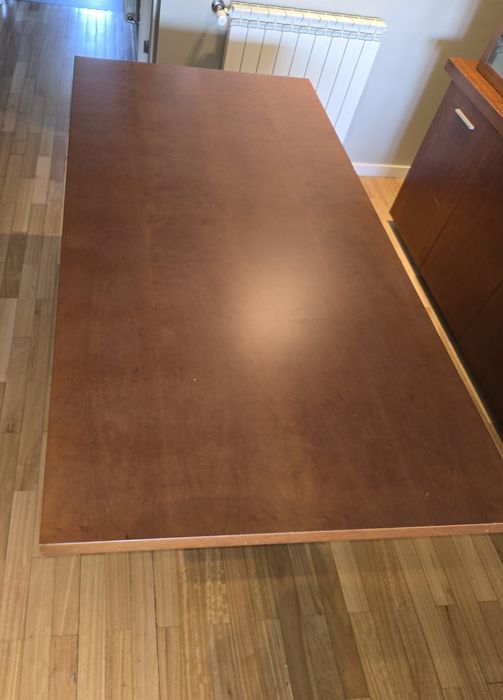 Mesa de Sala em madeira maciça