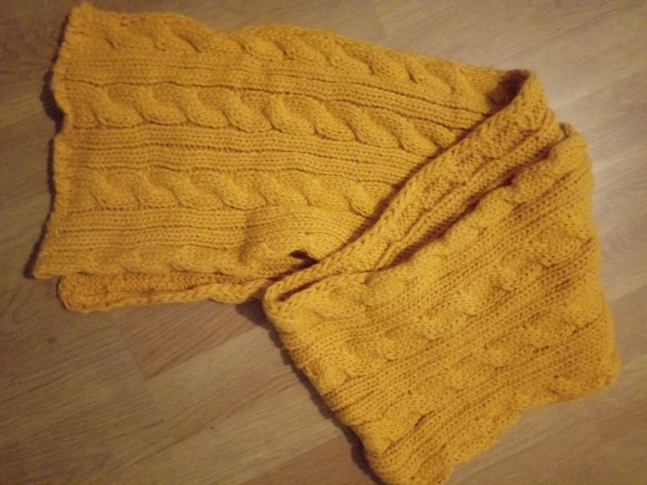 Duży szalik musztardowy damski