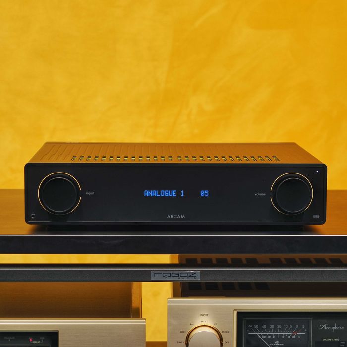 Wzmacniacz zintegrowany z Bluetooth Arcam A15+ nowy 2 lata gwarancji