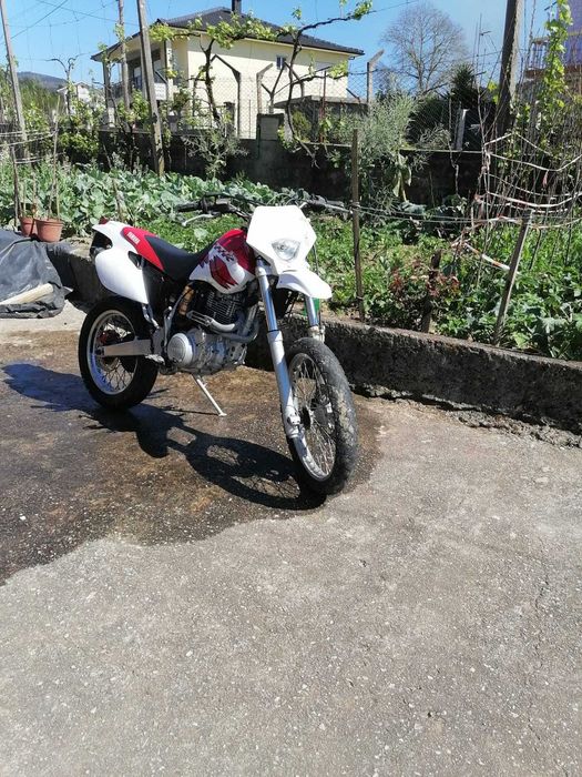 Venda de Yamaha TTR 600