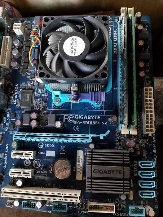 Материнская плата AMD AM3+