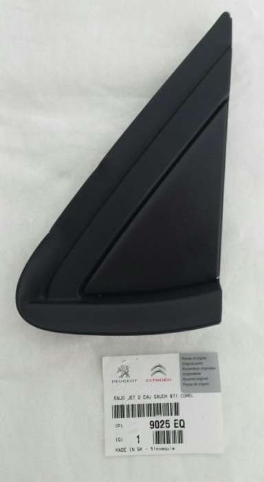 Acabamento guarda lamas esquerdo Citroen C4