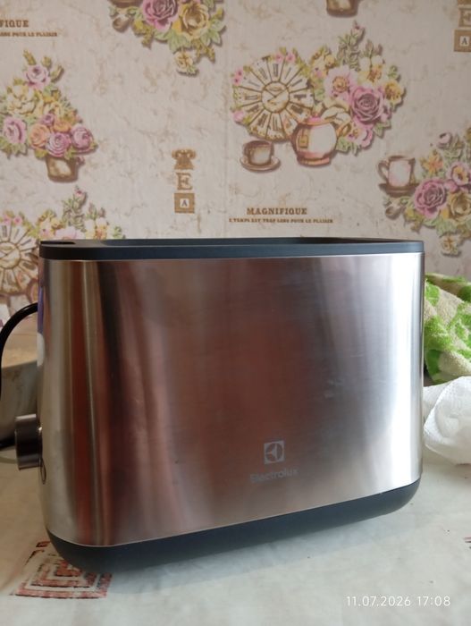 Тостер Electrolux  Швеція