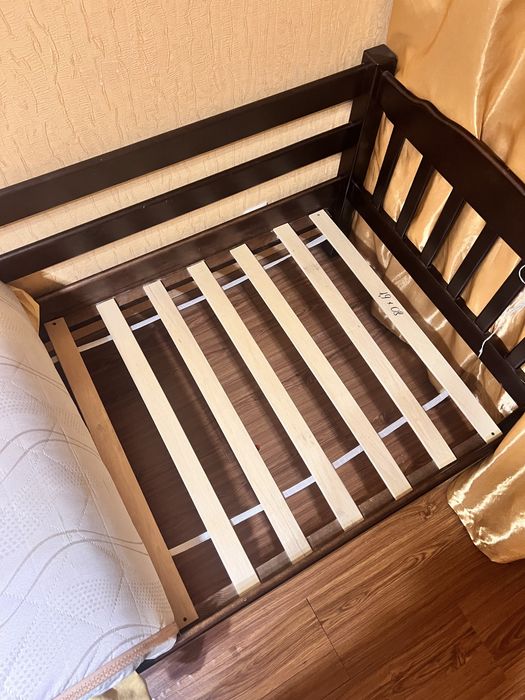 Продам ліжко 2х ярусне