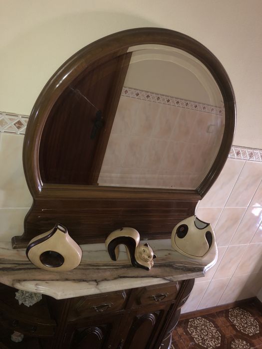 Sapateira com espelho e pedra mármore