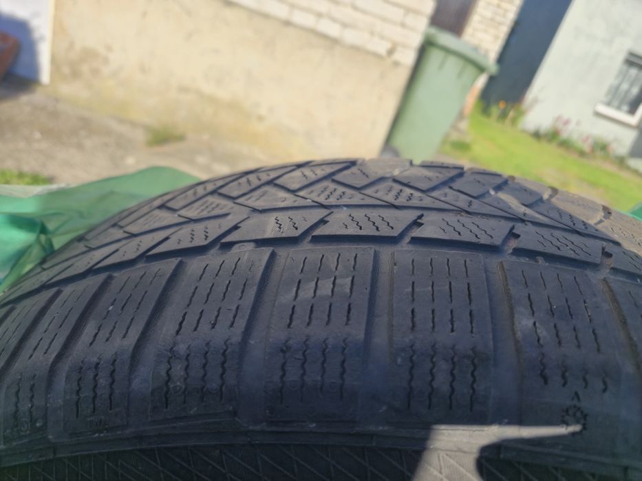 Opony zimowe Continental 235/60/18, używane