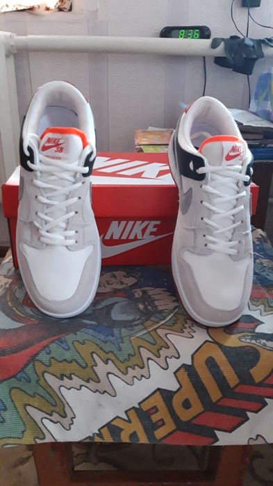 Продам кросовки Найк новые.