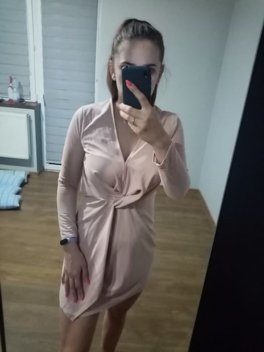 Sukienka pudrowy róż Missguided 38