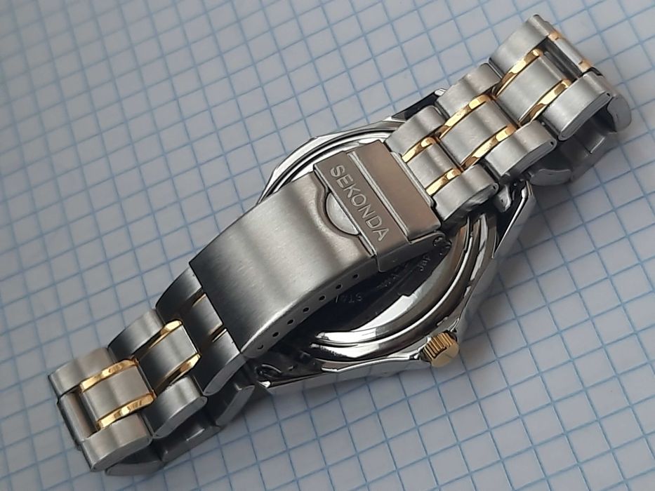 Вінтажний чоловічий годинник Seconda з коробкою та документом