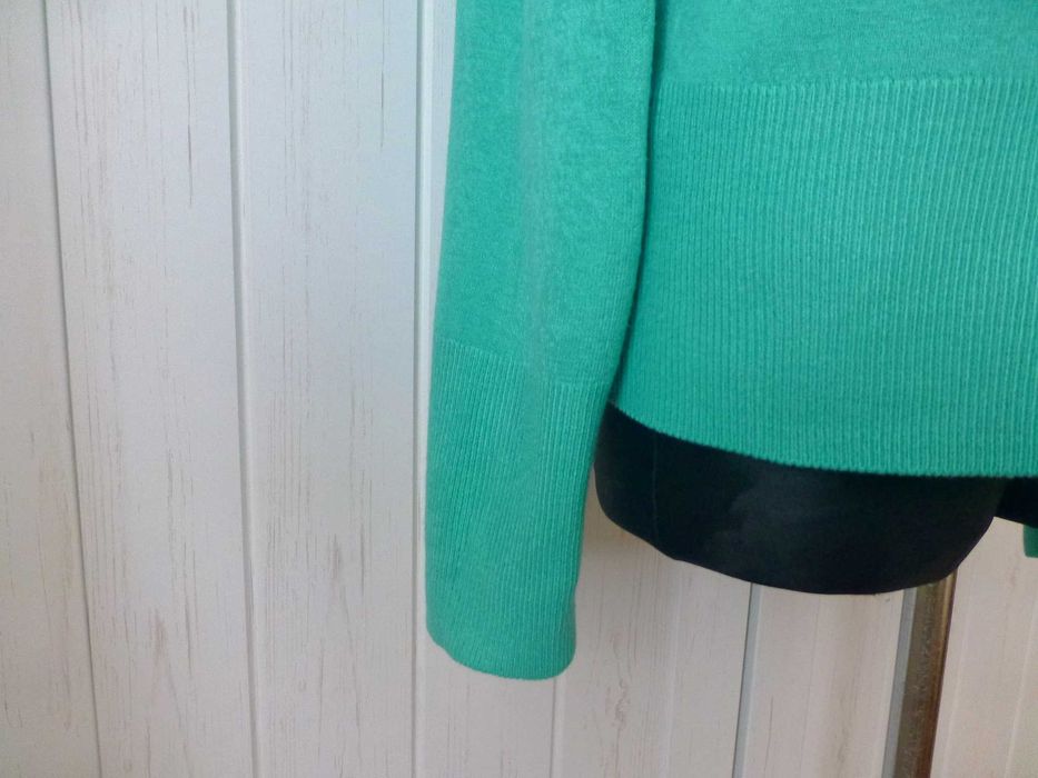 Debenhams  turkusowy damski sweter w serek 48
