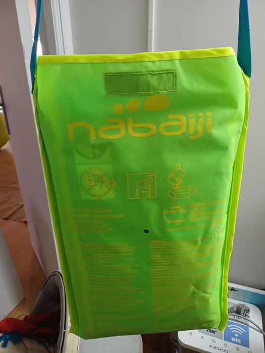 Piscina infantil Decathlon com saco