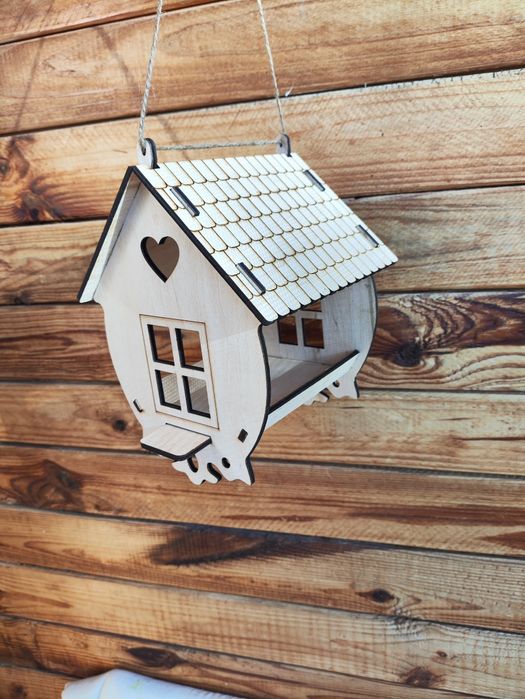 Годівничка для птахів