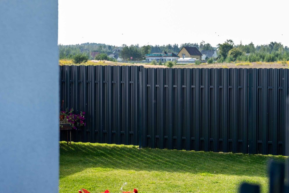 Sztachety metalowe – ogrodzenie sztachetowe na wymiar Radom