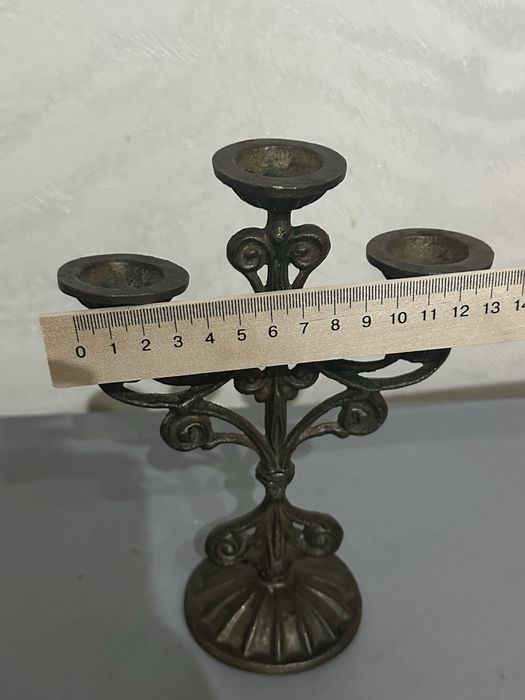 Бронзовий трійний підсвічник