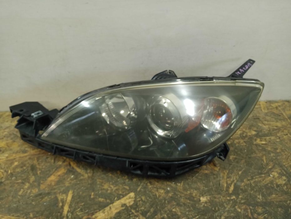 Mazda 3 III 1 I lampa przód przednia lewa xenon oryginał anglik