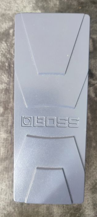 Boss EV30 100€ Novo