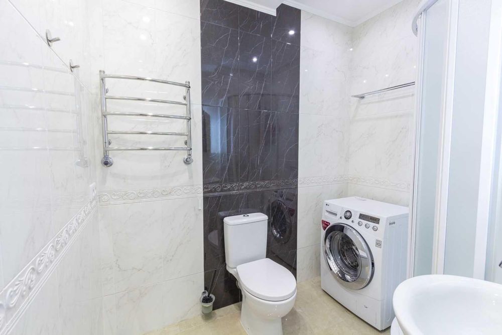 Продам дворівневу 3-кімнатну квартиру в ЖК Петрівський квартал. EN