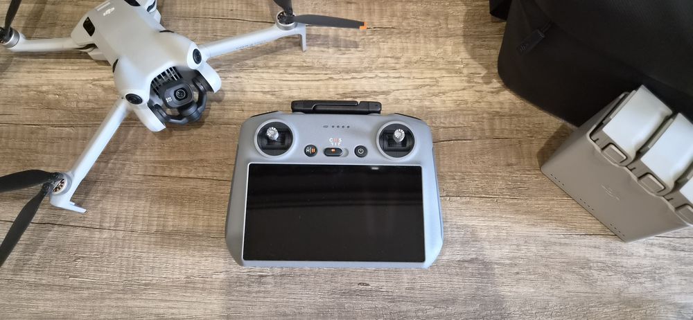 Dji Mini 4Pro Fly More Combo RC2 Stan Idealny