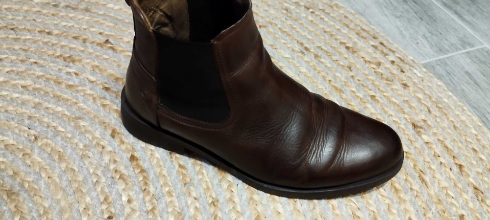 Botas homem em bom estado N.40
