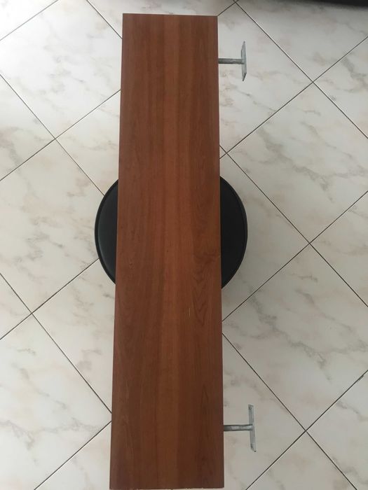 Prateleira de parede de fixação invisível