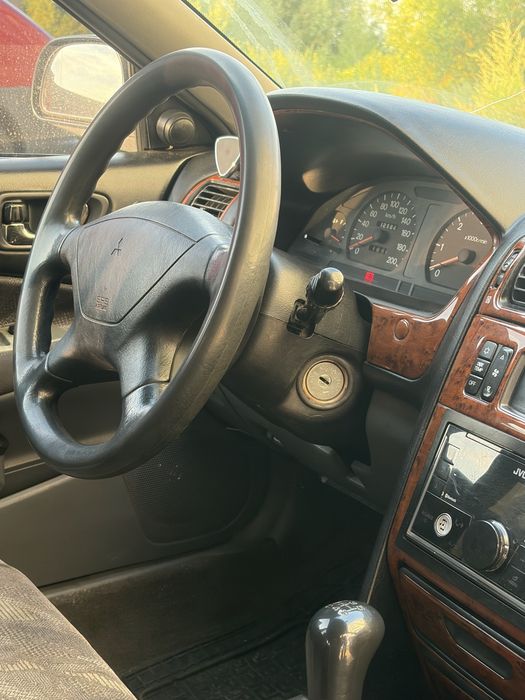 Mitsubishi Galant 2000 VIN JMBLNE33AKZ504037 фото оголошення 3 з 10