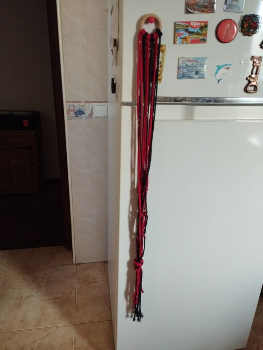 Suporte para plantas em macramé