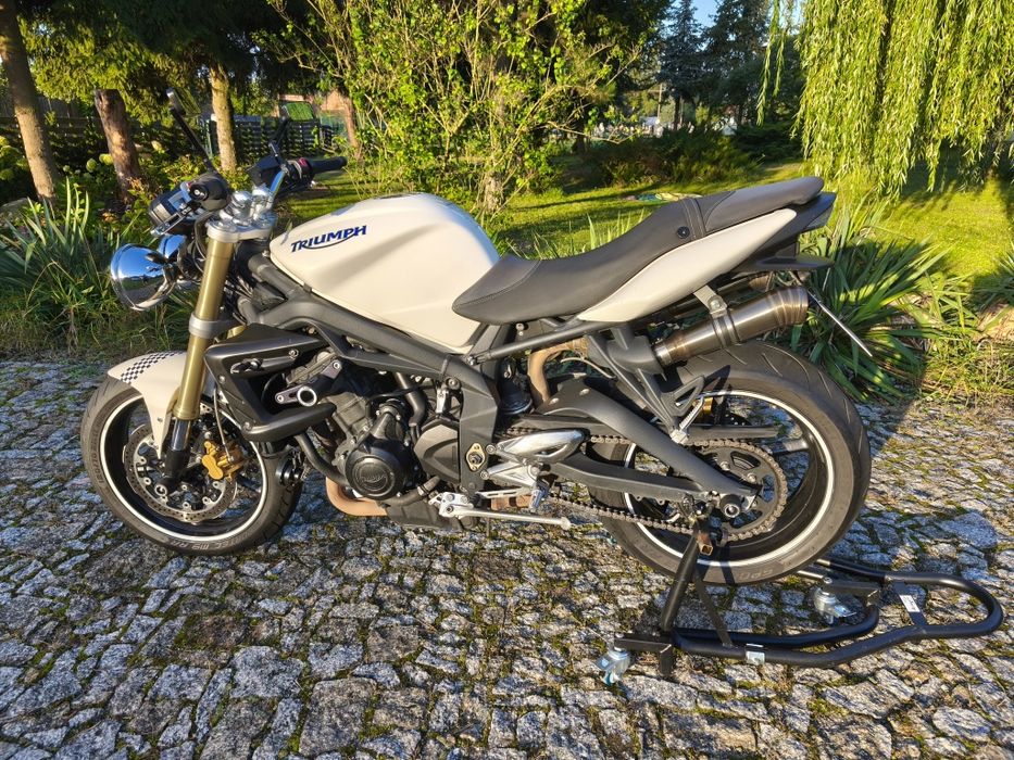 Triumph street triple 675
