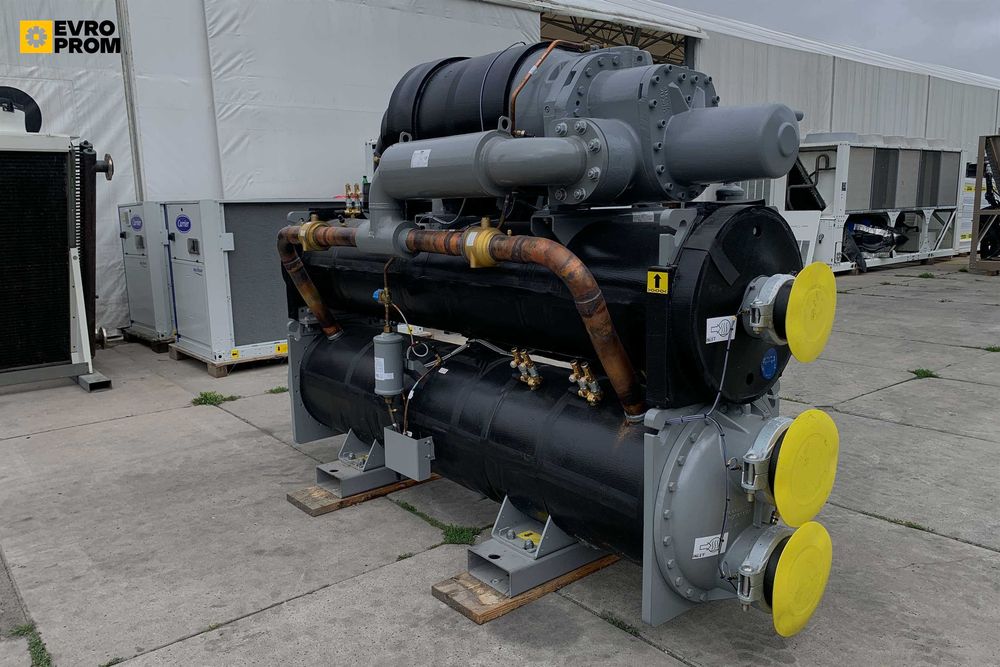 Chiller / Agregat wody lodowej CARRIER 30XW 0852B0010 829 KW. Nowy.